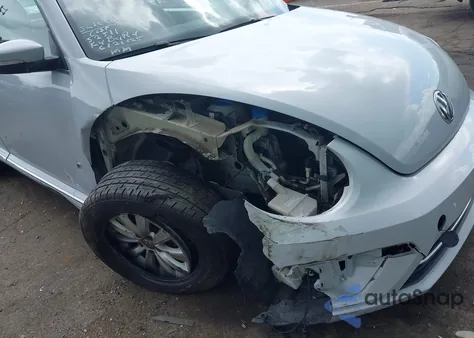 2017 Volkswagen Beetle #Pinkbeetle/1.8T Classic/1.8T S/1.8T Se/1.8T Sel z USA, uszkodzony, nr VIN 3VW517AT3HM807347